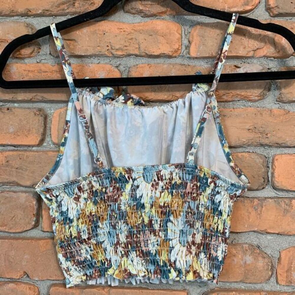 UO Urban Outfitter Margo Floral Cropped‎ Cami Smocked Tank Top Ruffles Size XS - Picture 2 of 7